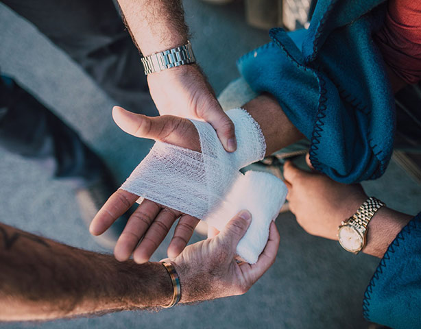 Help! Erste Hilfe und Fortbildungen